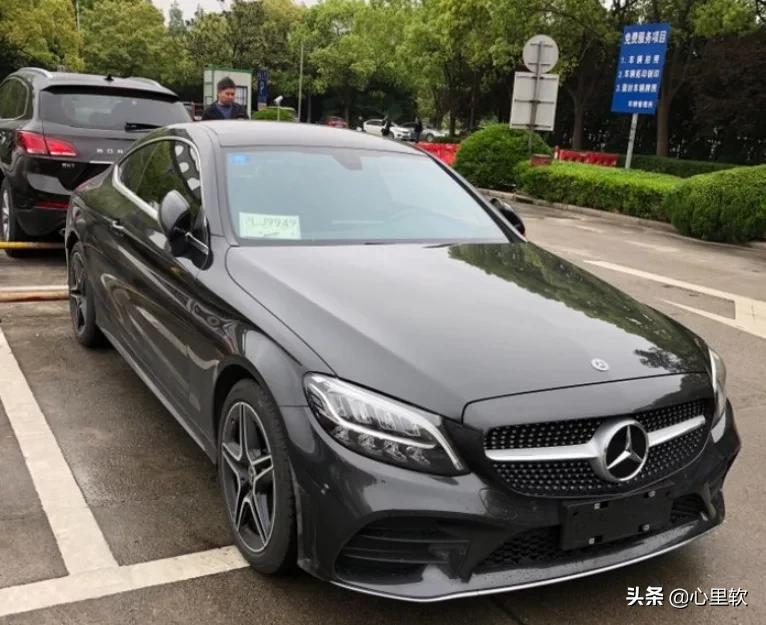 奔驰c260轿跑